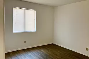 7431 Holly Hill Dr, Dallas, TX 75231 - Photo 12