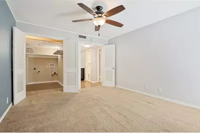 524 E Avenue J #C, Grand Prairie, TX 75050 - Photo 8
