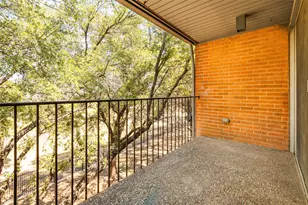 524 E Avenue J, Grand Prairie, TX 75050 - Photo 1