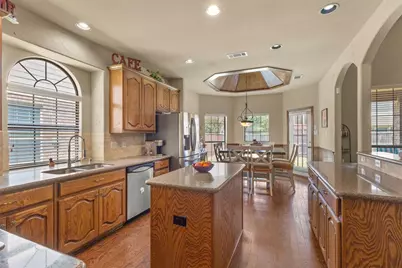 7256 Rueda, Grand Prairie, TX 75054 - Photo 6