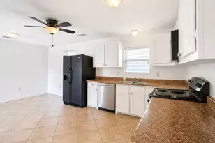 2210 W Corsicana St, Athens, TX 75751 - Photo 22