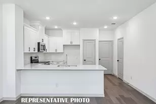 5302 Springlake Pkwy, Haltom City, TX 76117 - Photo 6