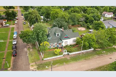 303 Market Street, Honey Grove, TX 75446 - Photo 30