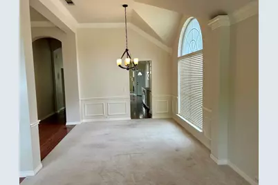 409 Crestview Point Drive, Lewisville, TX 75067 - Photo 6
