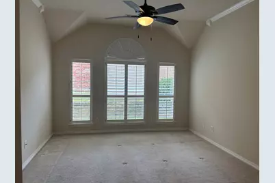 409 Crestview Point Drive, Lewisville, TX 75067 - Photo 18