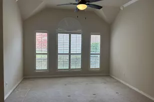 409 Crestview Point Dr, Lewisville, TX 75067 - Photo 18