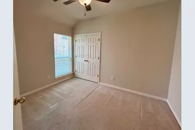409 Crestview Point Drive, Lewisville, TX 75067 - Photo 20