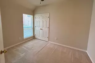 409 Crestview Point Dr, Lewisville, TX 75067 - Photo 20