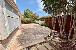 409 Crestview Point Dr, Lewisville, TX 75067 - Photo 28