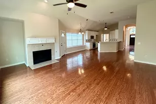409 Crestview Point Dr, Lewisville, TX 75067 - Photo 6