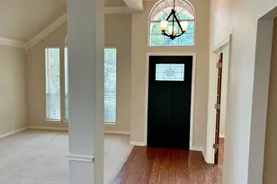 409 Crestview Point Dr, Lewisville, TX 75067 - Photo 4