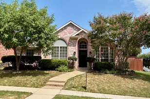 409 Crestview Point Dr, Lewisville, TX 75067 - Photo 2