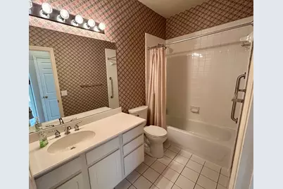 409 Crestview Point Drive, Lewisville, TX 75067 - Photo 22