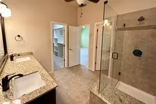 409 Crestview Point Dr, Lewisville, TX 75067 - Photo 20