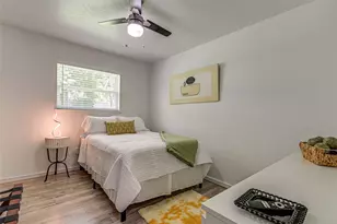 2009 Meadow Glen, Irving, TX 75060 - Photo 18