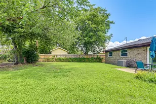 2009 Meadow Glen, Irving, TX 75060 - Photo 22