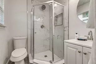 2009 Meadow Glen, Irving, TX 75060 - Photo 14