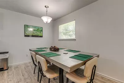 2009 Meadow Glen, Irving, TX 75060 - Photo 6