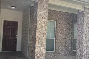 661 Rosario Ln, Fort Worth, TX 76052 - Photo 2