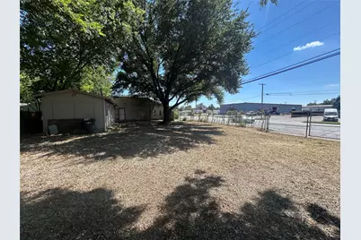 200 N Beach Street, Fort Worth, TX 76111 - Photo 10