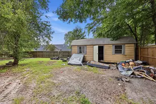 415 Co Rd 758, Buna, TX 77612 - Photo 34