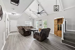 415 Co Rd 758, Buna, TX 77612 - Photo 4