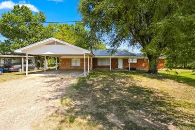 710 E Avenue A, Rosebud, TX 76570 - Photo 2