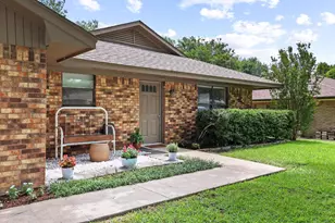 713 Patricia Dr, Sherman, TX 75090 - Photo 4