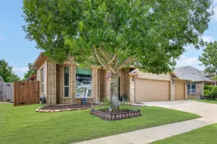 1120 Ponderosa Drive, Aubrey, TX 76227 - Photo 2