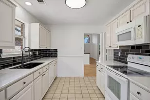 537 Raintree Cir, Coppell, TX 75019 - Photo 10