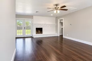 1000 La Villeta St, Mexia, TX 76667 - Photo 2