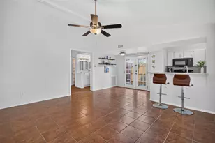 303 Liberty Pl, Grand Prairie, TX 75052 - Photo 4