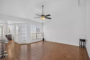 303 Liberty Pl, Grand Prairie, TX 75052 - Photo 2
