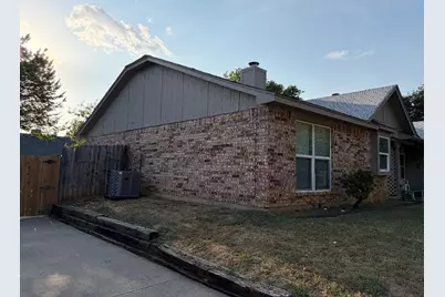 2909 Kathleen Lane, Euless, TX 76039 - Photo 2
