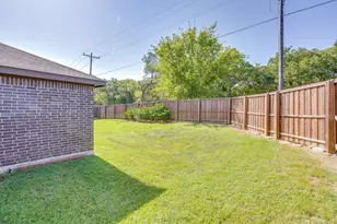 1533 Grassy Meadows Dr, Burleson, TX 76058 - Photo 38