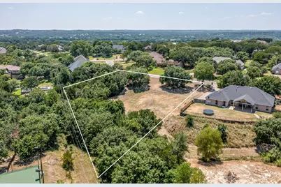 121 Danielle Drive, Hudson Oaks, TX 76087 - Photo 1