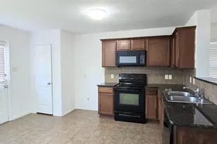 319 Elam Dr, Anna, TX 75409 - Photo 4