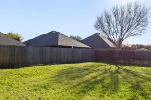 565 Griffith Dr, Saginaw, TX 76179 - Photo 16