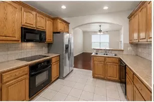565 Griffith Dr, Saginaw, TX 76179 - Photo 4