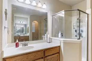 565 Griffith Dr, Saginaw, TX 76179 - Photo 10