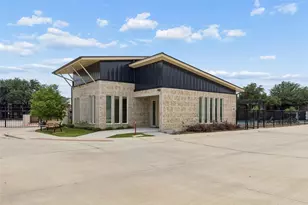 9901 Schramm St, Irving, TX 75063 - Photo 34