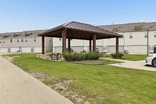 9901 Schramm St, Irving, TX 75063 - Photo 36