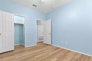12652 Oakwood Cir, Fort Worth, TX 76040 - Photo 10