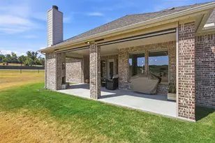 300 Spanish Oak Ct, Weatherford, TX 76085 - Photo 36