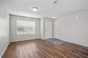6432 Paradise Valley Rd, Fort Worth, TX 76112 - Photo 4