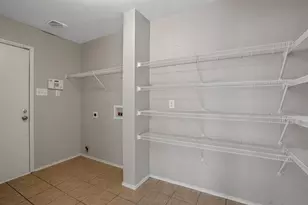 6432 Paradise Valley Rd, Fort Worth, TX 76112 - Photo 10