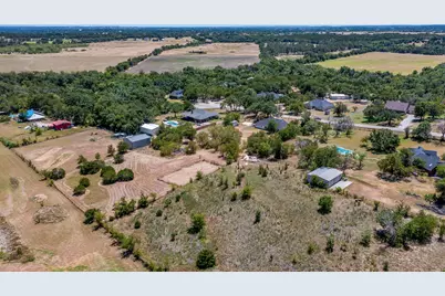 321 E Woody Creek Court, Springtown, TX 76082 - Photo 32
