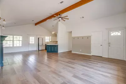 321 E Woody Creek Court, Springtown, TX 76082 - Photo 6