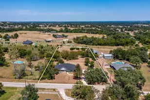 321 E Woody Creek Ct, Springtown, TX 76082 - Photo 1