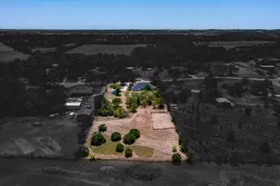 321 E Woody Creek Ct, Springtown, TX 76082 - Photo 4